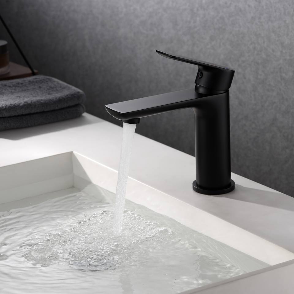 kopalniska-pipa-royo-crna-00